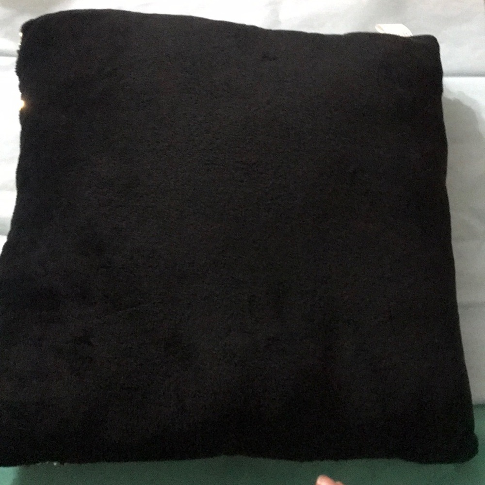 Color changing pillow - Picture 3 of 3